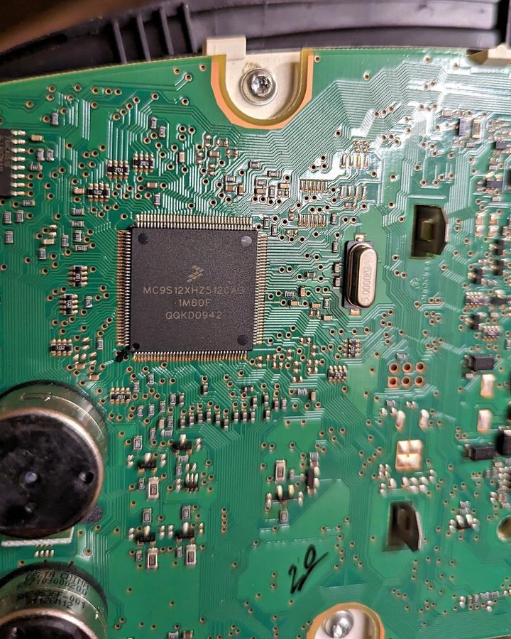 Instrument cluster circuit board